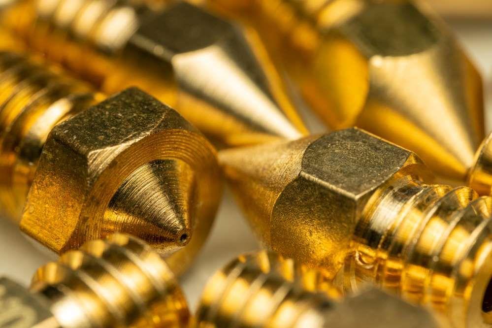 3D-tulostimen suutimet – Materiaalit, erot ja valintaopas (2025)